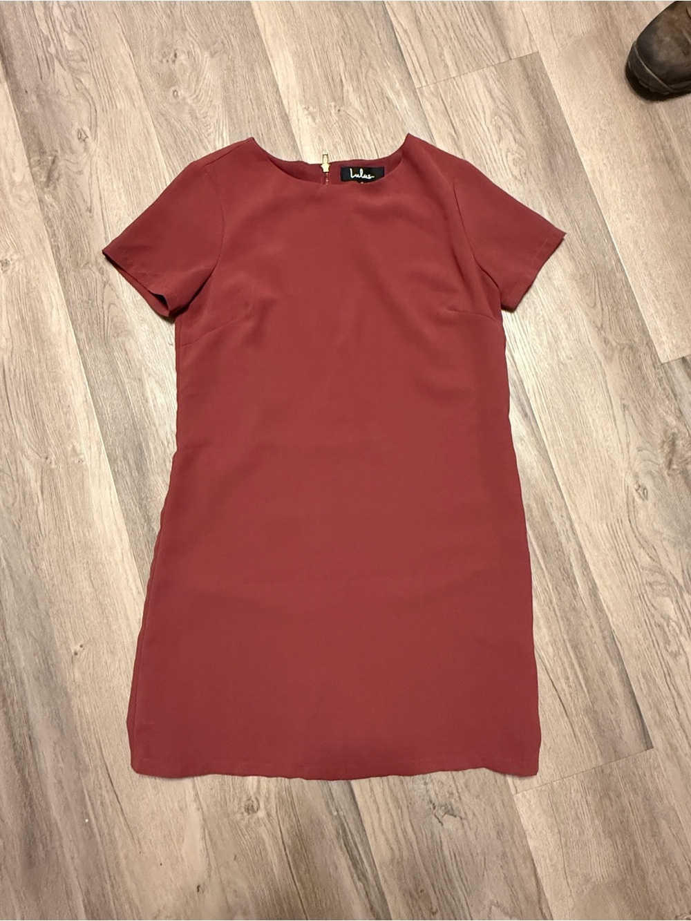Lulu's Brick Red Short Sleeve Shift Mini Dress